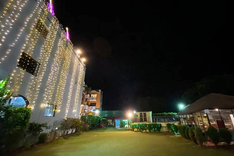 Lawn area