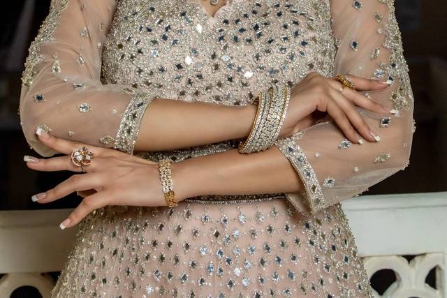Necklace & earrings