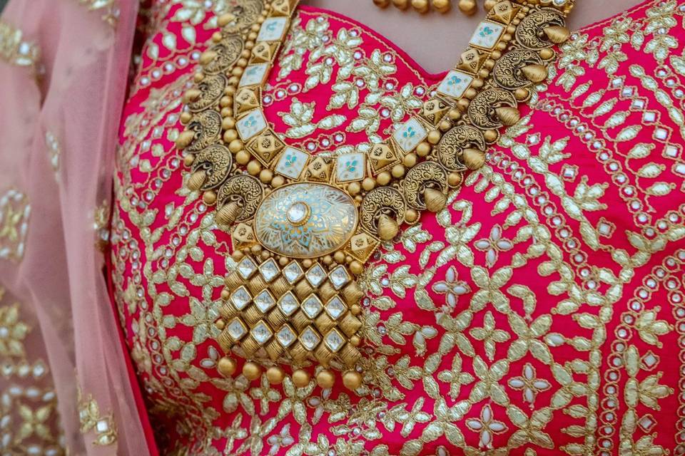 Necklace & earrings
