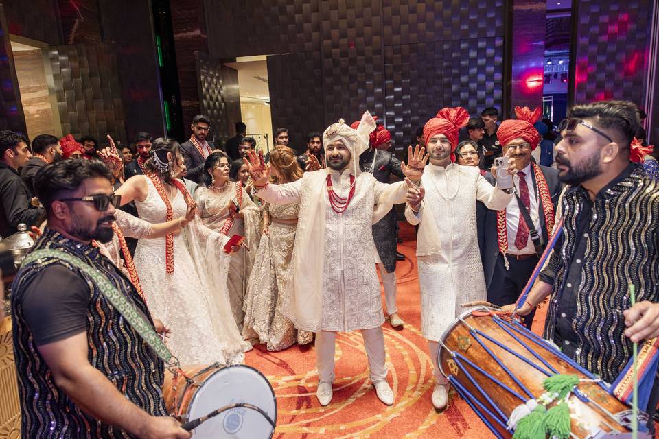 Groom Entry