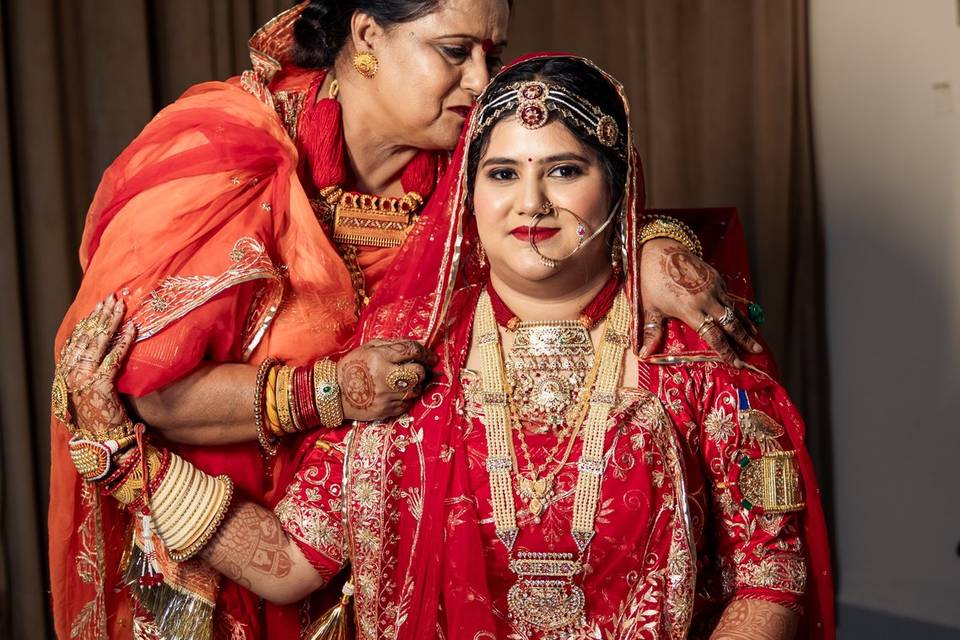 Bride & her mother