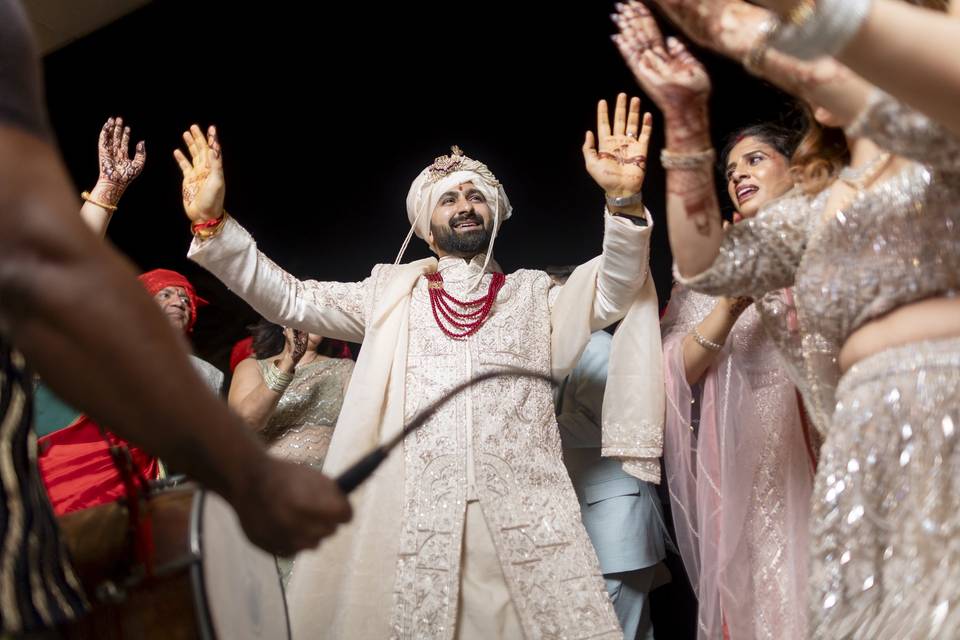 Groom Entry
