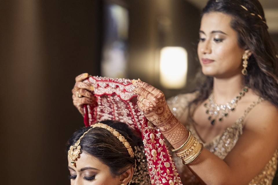 Bride & her Sister
