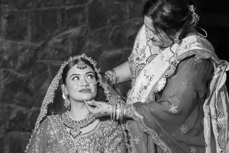Bride & her Mother