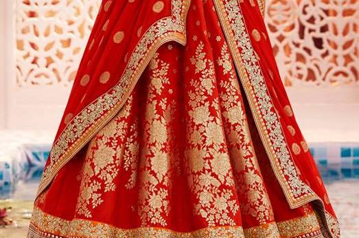 Bridal Lehnga & Wedding Sarees Designer Stores in Lajpat Nagar