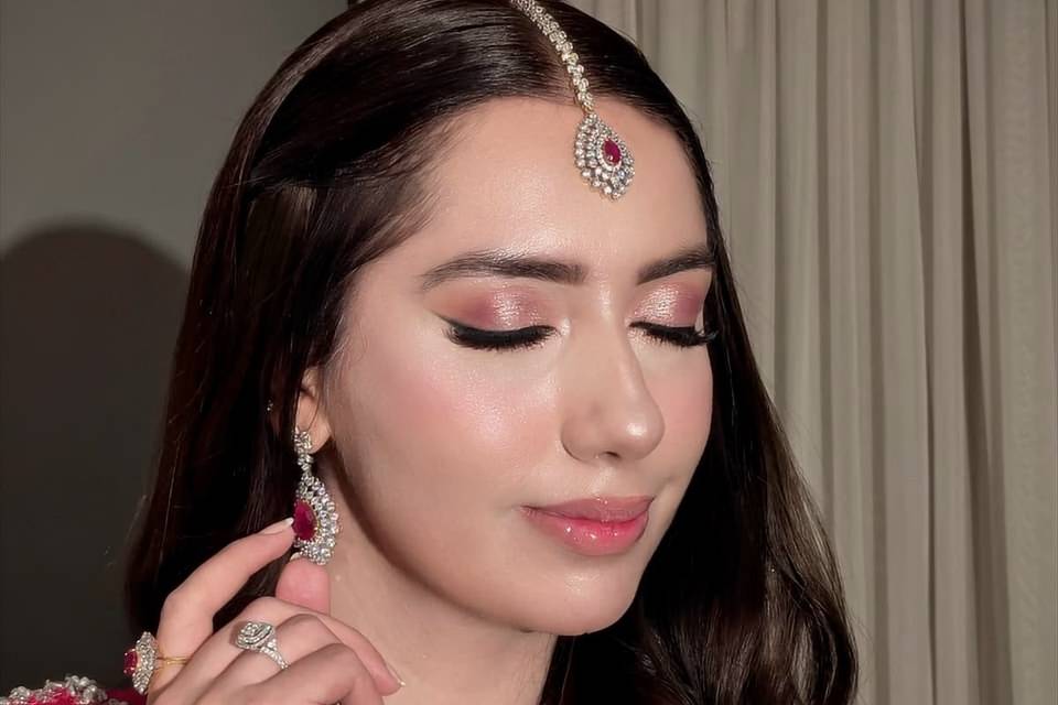 Party makeup