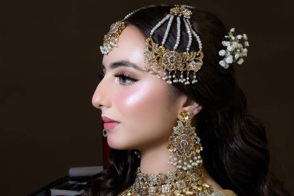 Party makeup