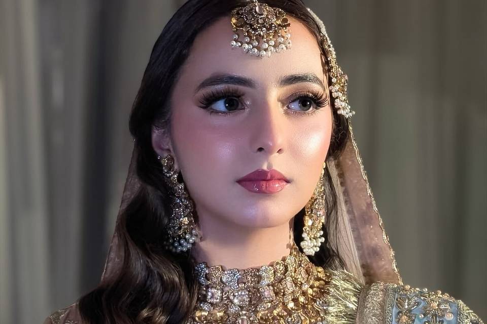 Party makeup