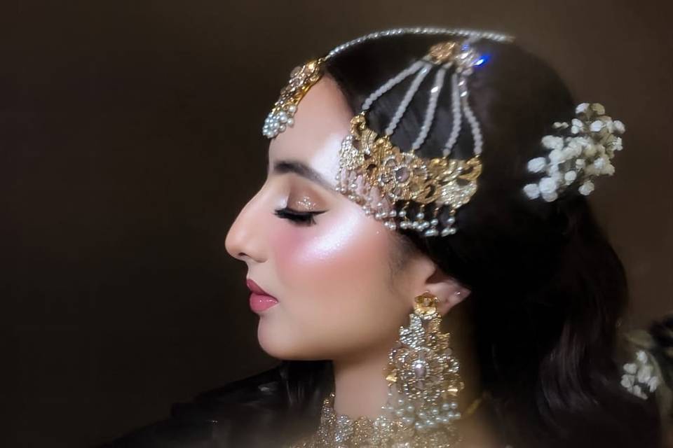 Party makeup