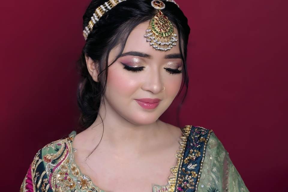 Party makeup