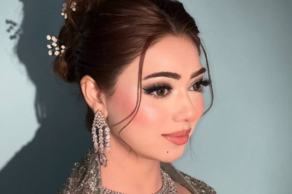 Party makeup