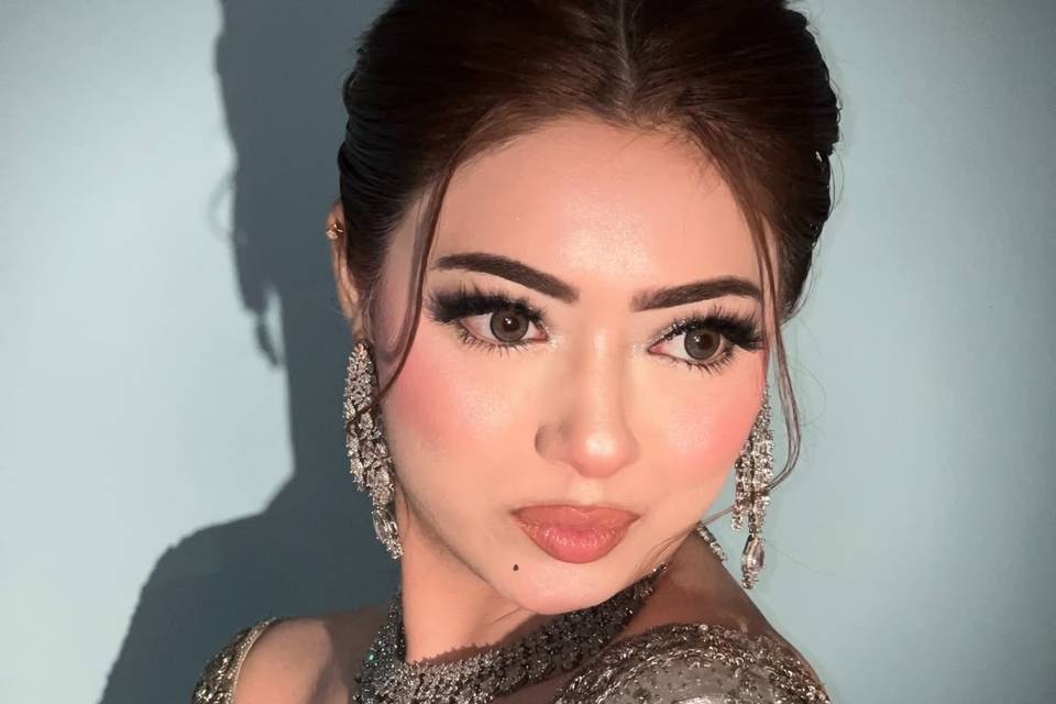 Party makeup
