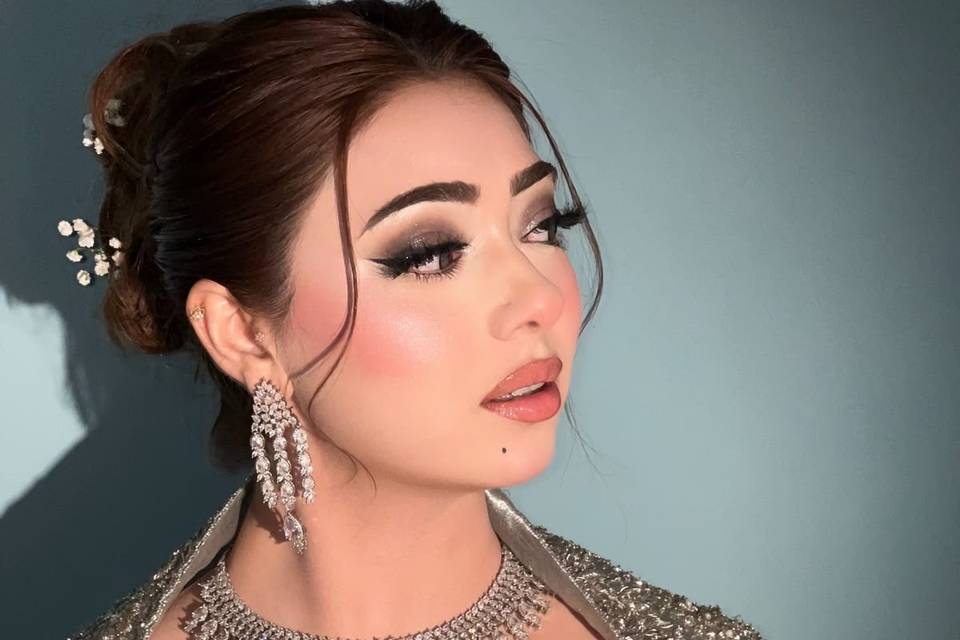 Party makeup