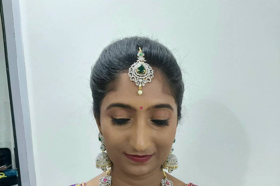 Vasantha Makeup Artist