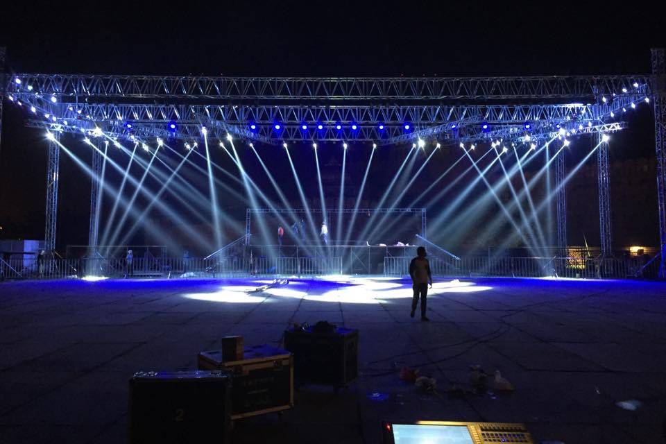 Vivek Sound & Light