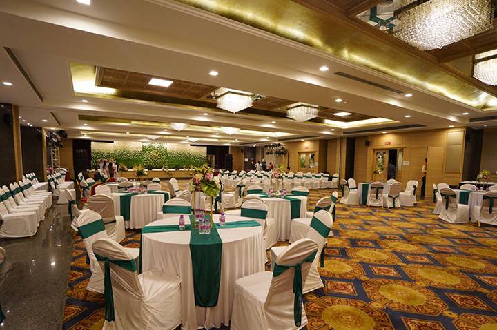 GCC Hotel and Club - Venue - Mira Road - Weddingwire.in