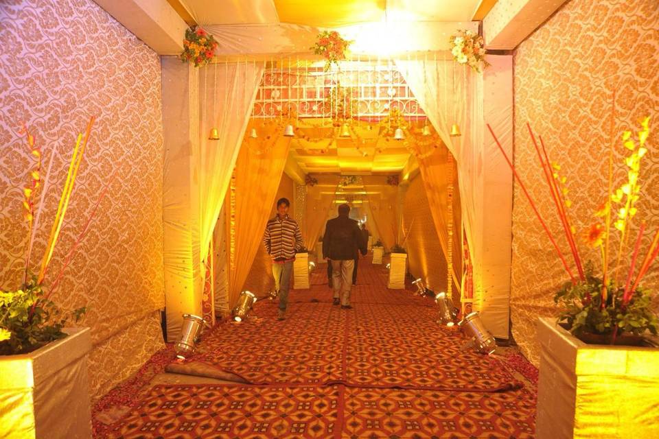 Entrance Decor