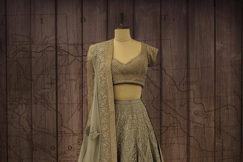 Shantanu and nikhil sale bridal lehenga prices