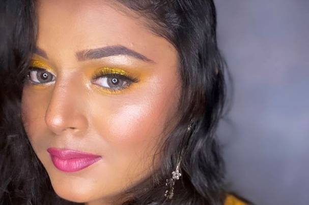 Party makeup