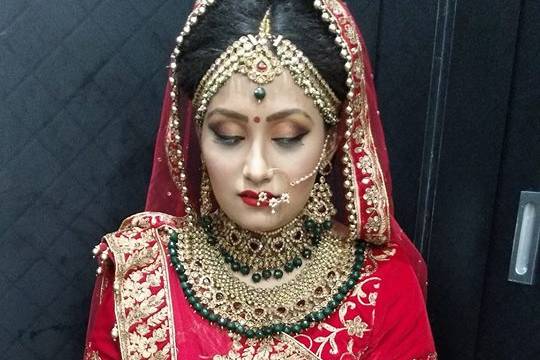 Bridal makeup