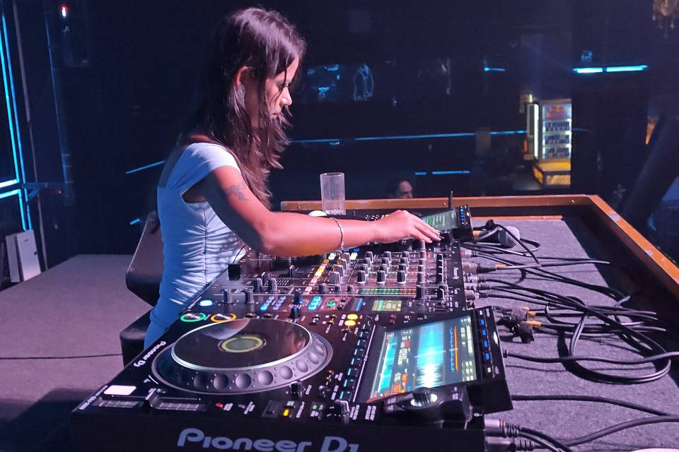 DJ Priyanka Bangalore