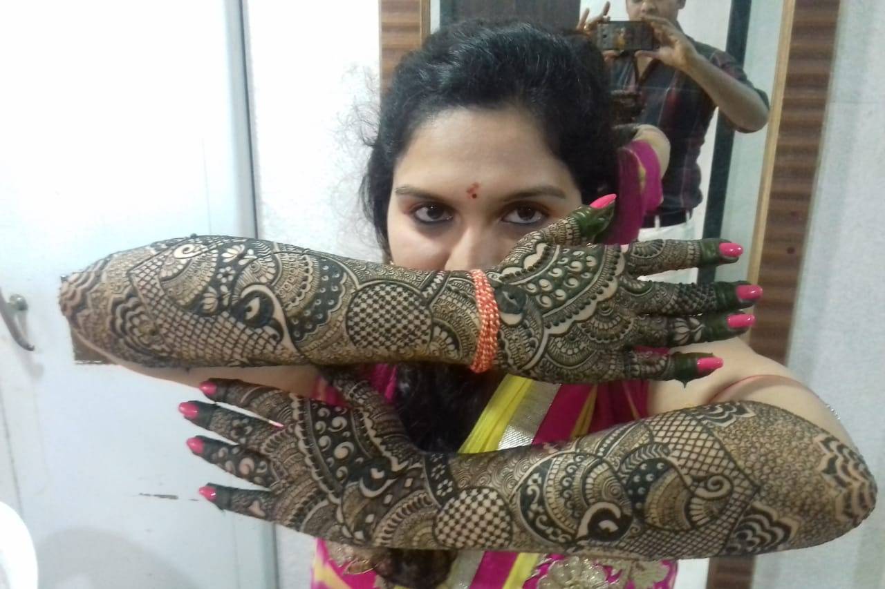 Portfolio of Asha Savla Henna Creations | Bridal Mehendi in Mumbai -  Wedmegood