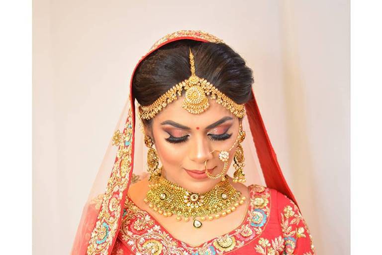 Inder Kaur - Bespoke Makeup & Hair Artistry