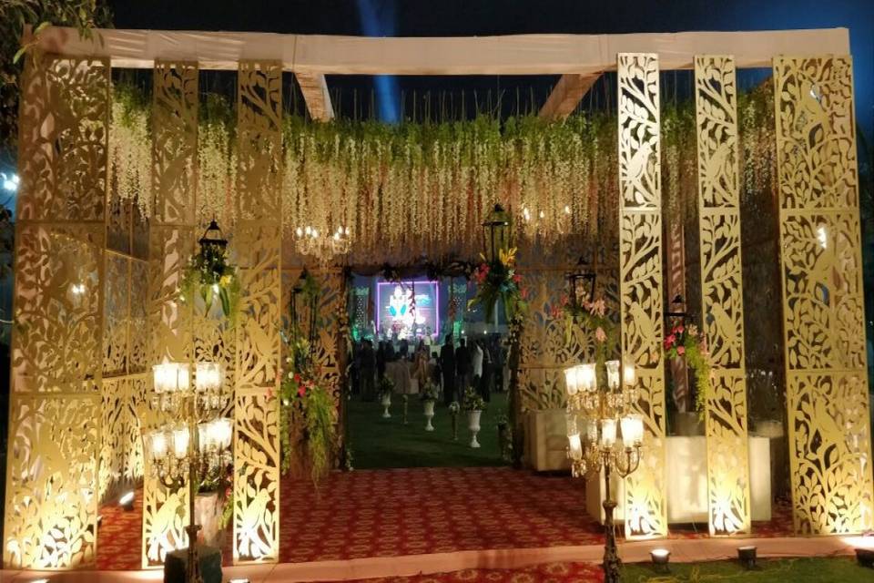 Entrance decor