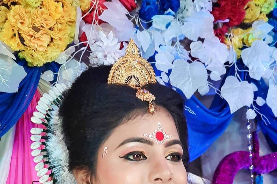 Makeup Artist Sonali