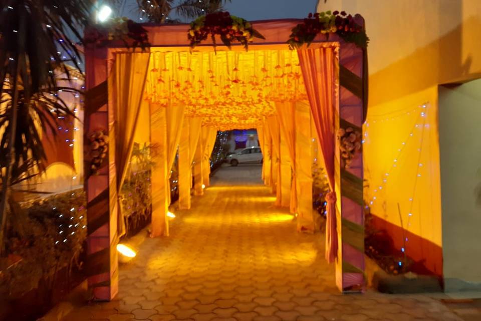 Entrance decor