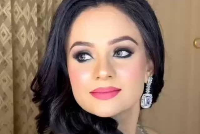 Party makeup