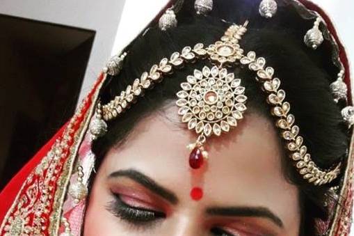 Bridal makeup