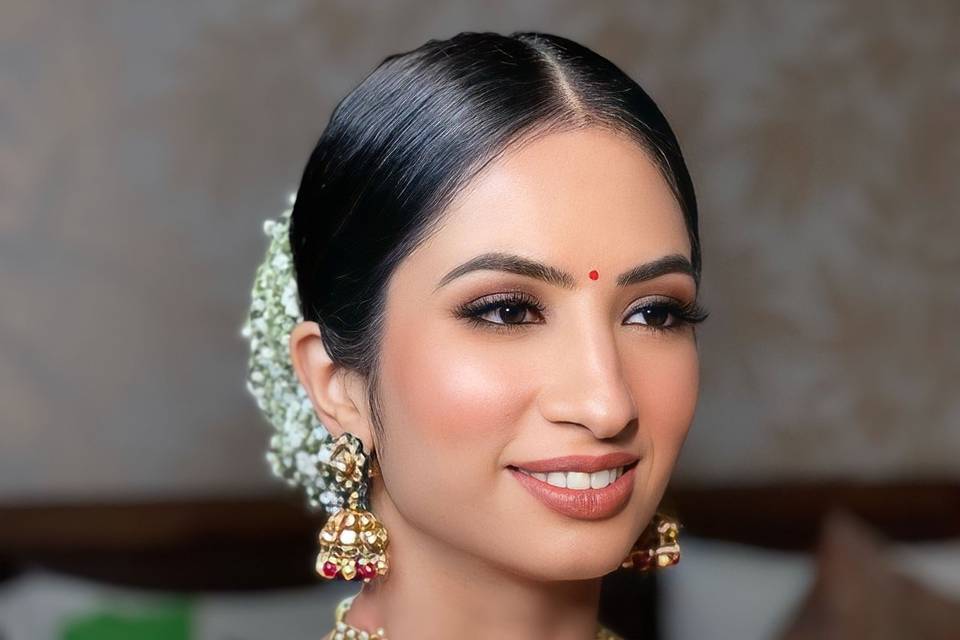 Jyoti Bhaya Makeup Artist