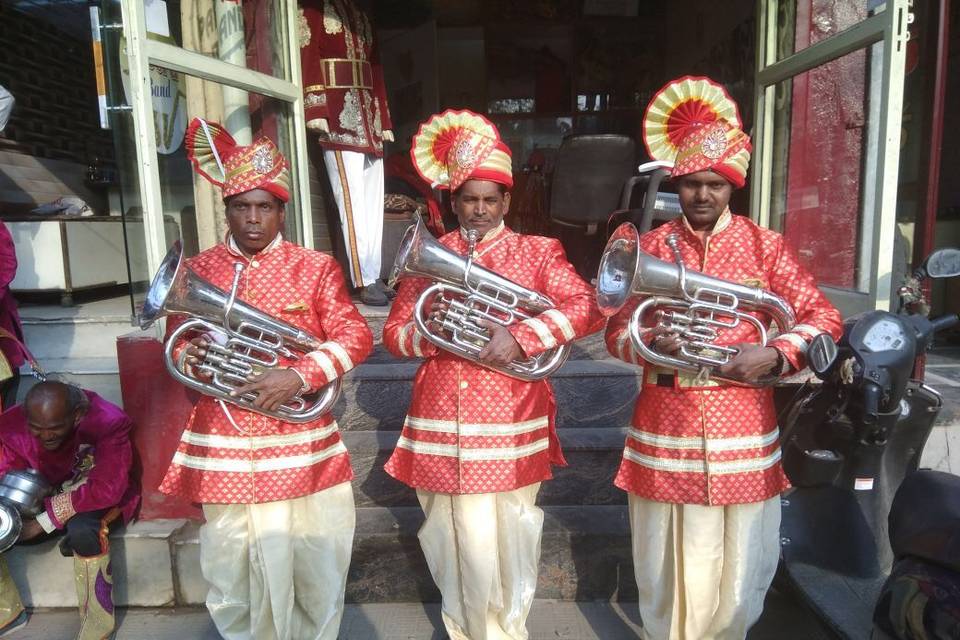 Great Popular Band, Geeta Colony