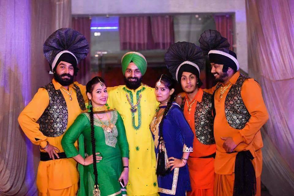 Punjabi bhangra group