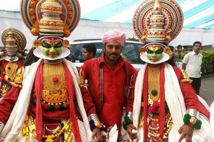 Kathakali dancers