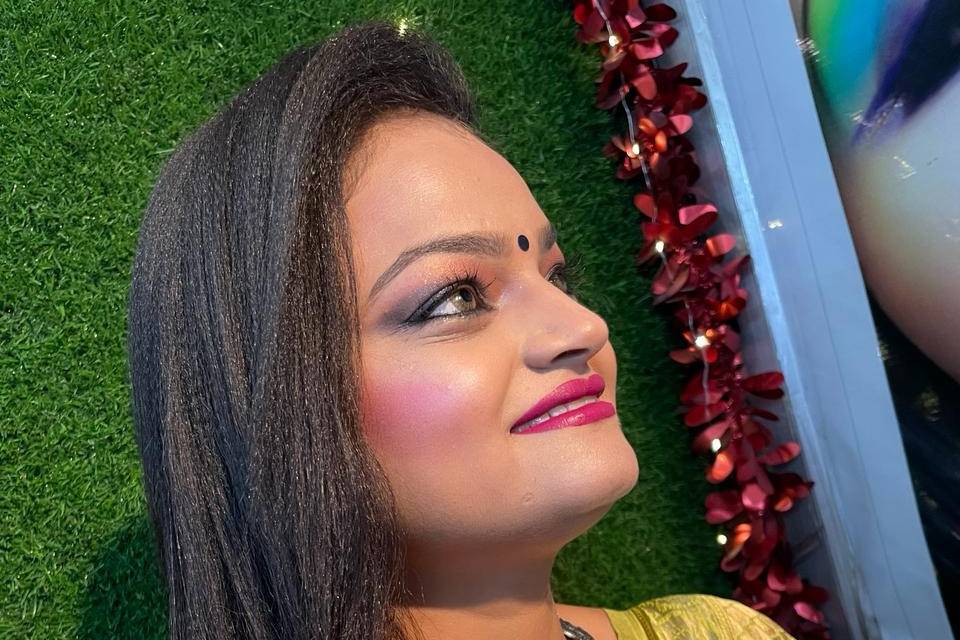 Shraddha Beauty Clinic & Makeup Studio