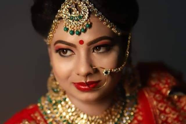 Bridal makeup