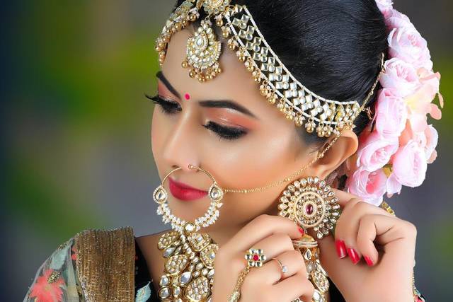 Barkha Prasad Makeup Artist Adorn