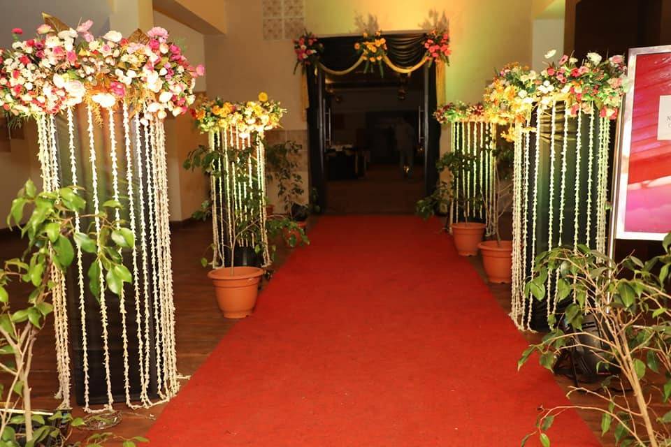 Entrance Decor