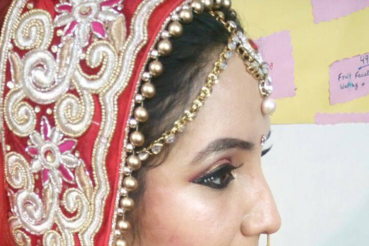 Bridal makeup