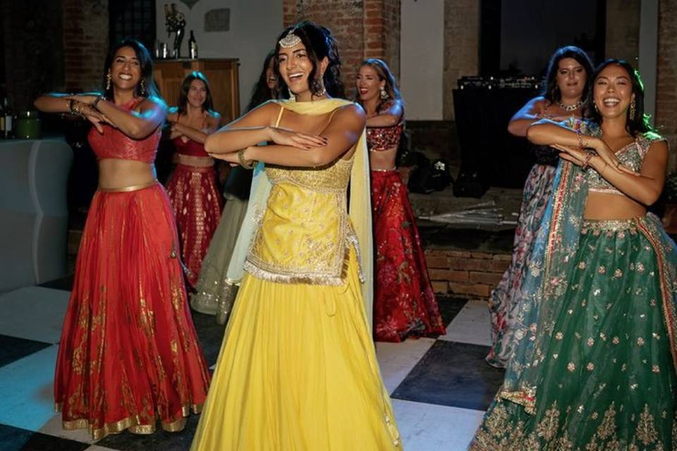 Bride & her sister performance