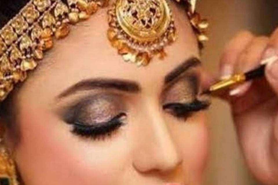 Bridal makeup