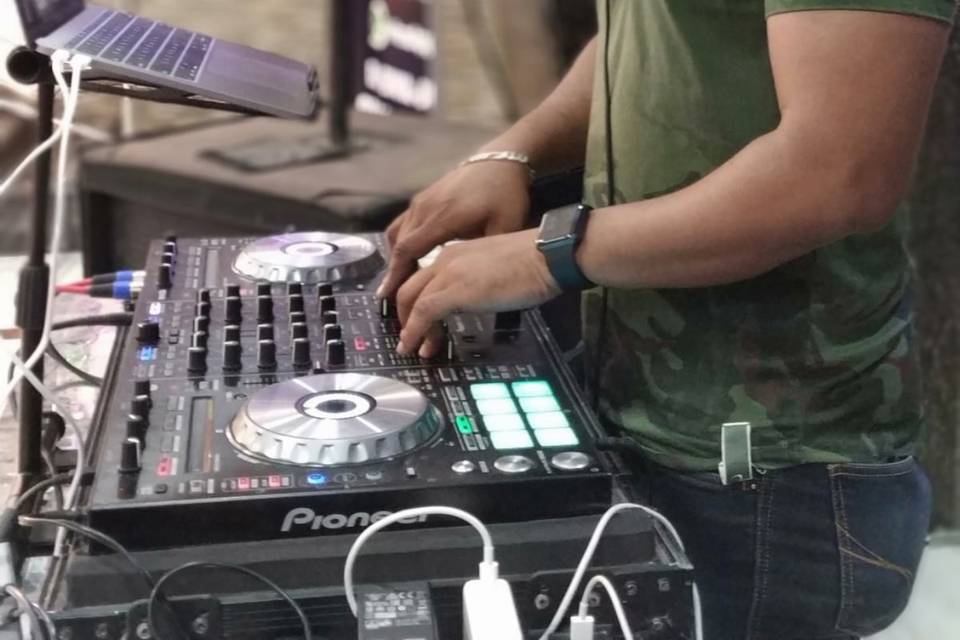 DJ Siva Ji