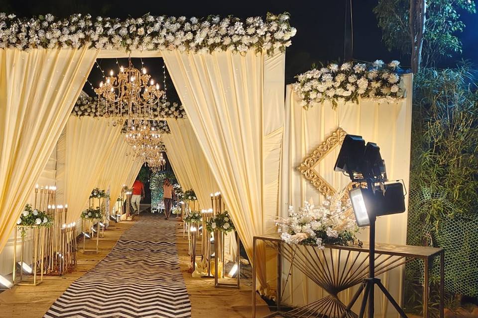 Entrance decor