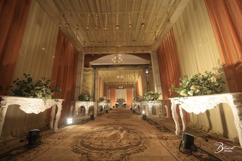 Hotel Entry
