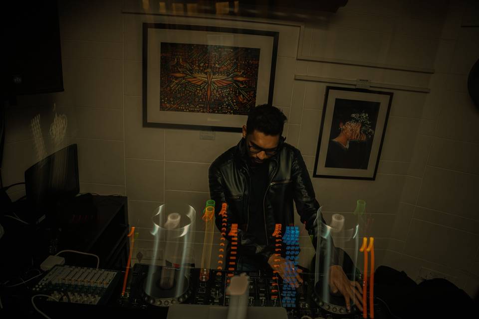 DJ Raul, Pune