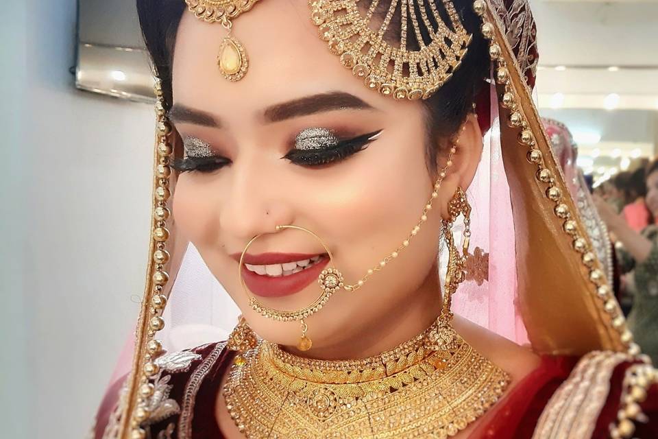 Bful Pakistani bride