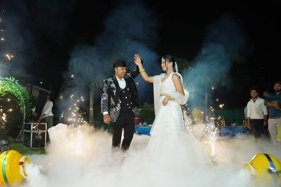 Couple's entry