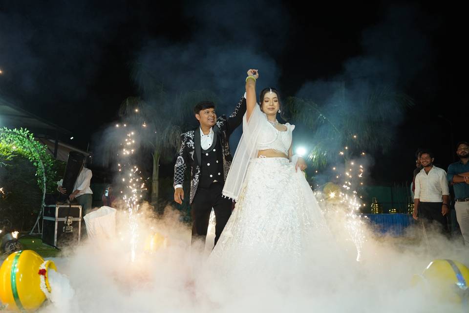 Couple's entry